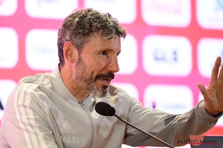 Mark Van Bommel annonce ses principes de jeu... et défend Openda devant la presse italienne