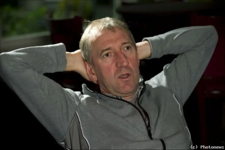 Van der Elst: "Bruges et Standard toujours les favoris"