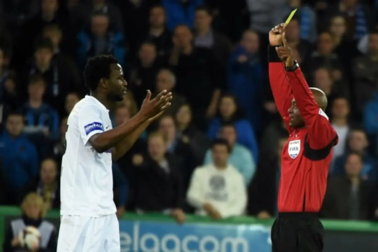 Kumordzi: "Le foot est un sport de contacts sauf en Belgique"