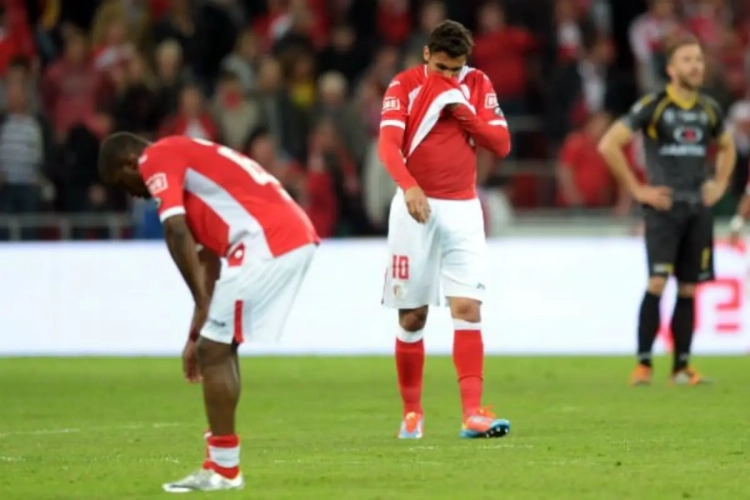 Certains supporters réclament la démission de Luzon