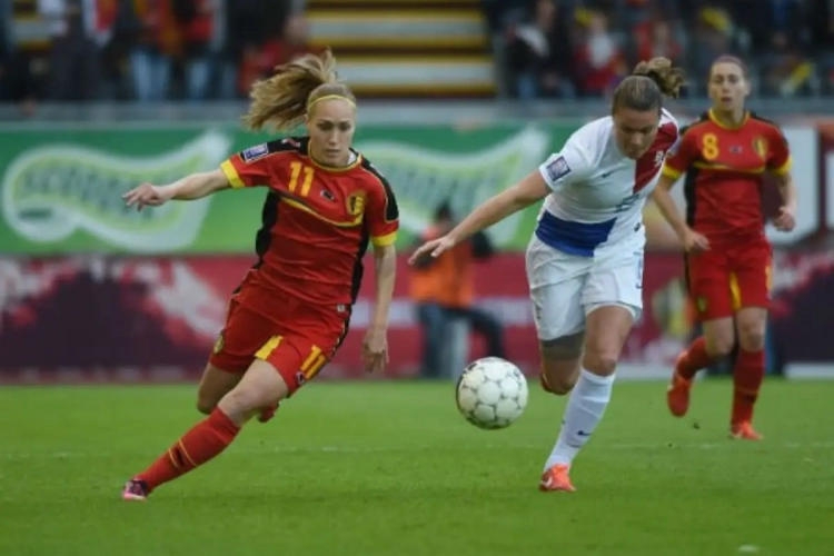 Flames à l'étranger : Janice Cayman est une valeur sûre en France