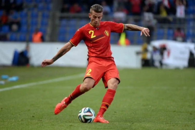 Alderweireld ne craint pas la concurrence