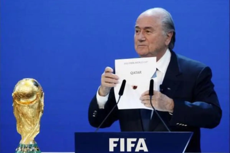 Sepp Blatter prend position : "L'Iran devrait être exclu du Mondial"