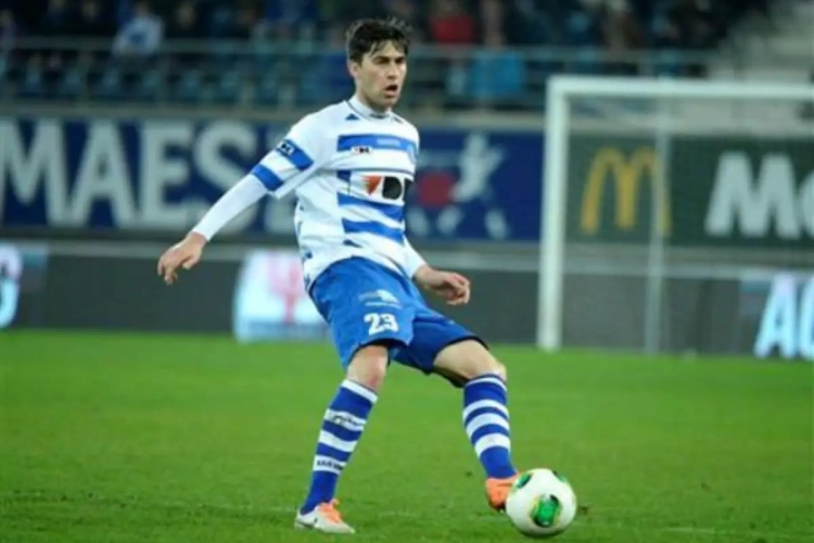 Zukanovic vers l'Italie