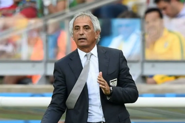 ? Vahid Halilhodžić au bord des larmes : "C'est le moment le plus difficile de ma carrière"