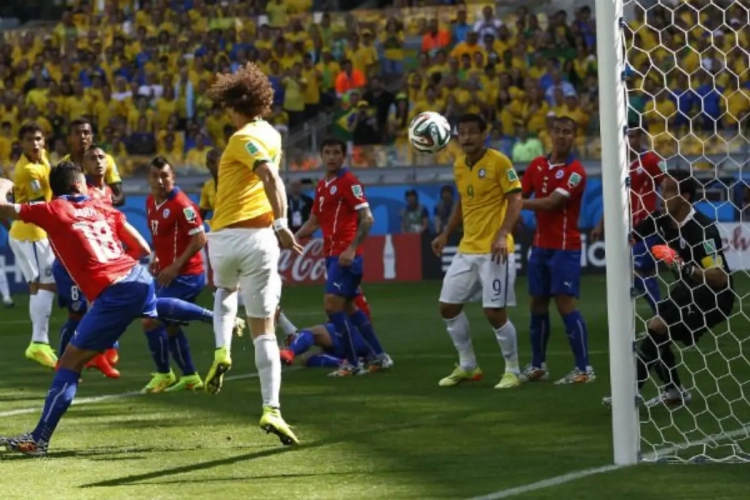 David Luiz: " La guerre n'est pas finie "
