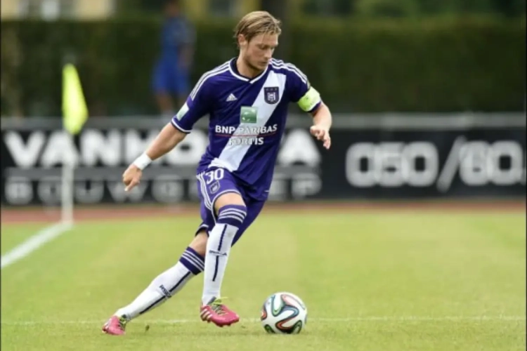 Gillet de plus en plus courtisé par la Ligue 1