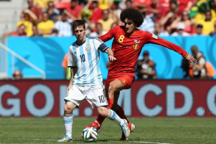 De Laurentiis: "Nous sommes intéressés par Fellaini"