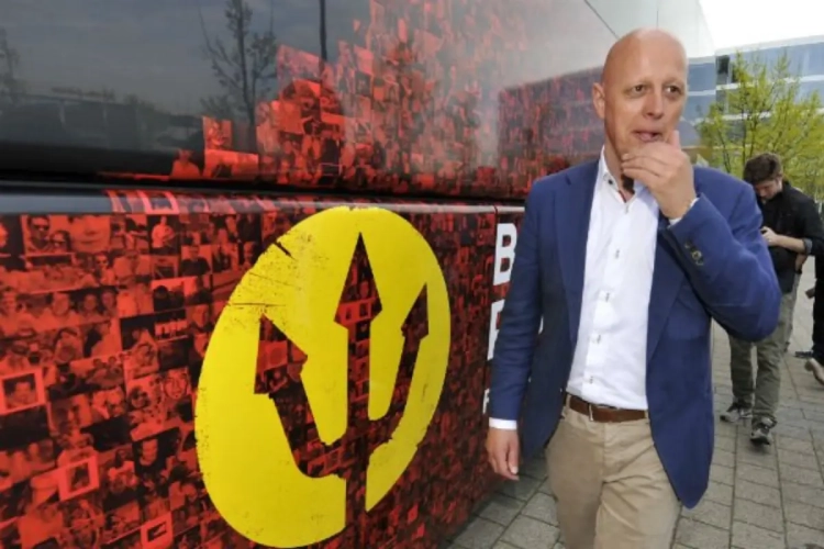 Martens: "L'hotel ? Une faute inacceptable"