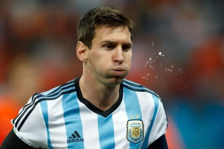 L'Argentine poursuit sa route, le Brésil cale à nouveau