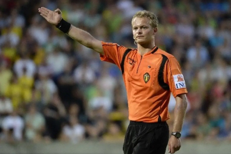 Rétro 2015 : Top 5 des meilleurs arbitres de Pro League