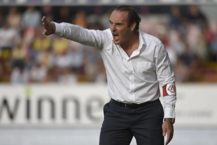 Vanderhaeghe: "Les joueurs peuvent me faire un beau cadeau"