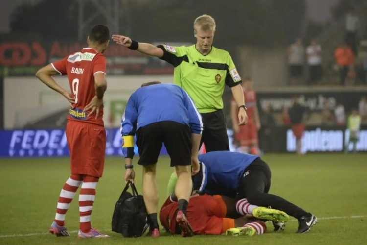 Teddy Mézague (RMP) : "J'ai encore les traces de crampon de Schrijvers sur ma jambe"