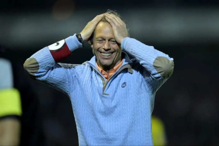 Conférence de presse houleuse entre Vanderbiest et Preud'homme