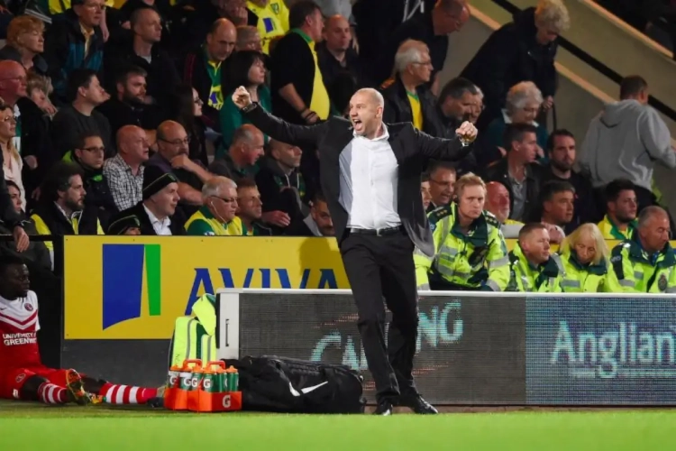 Charlton met fin au contrat de Bob Peeters