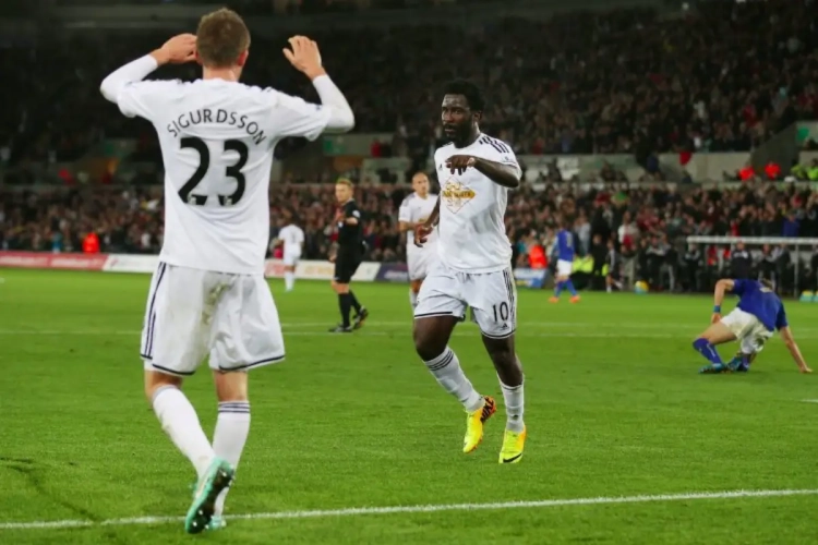 Swansea renverse Arsenal