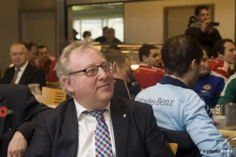 Le président de la fédération accueilli comme une star à Chypre