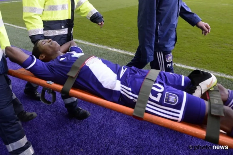 Conte sur la touche 4 à 6 semaines ?