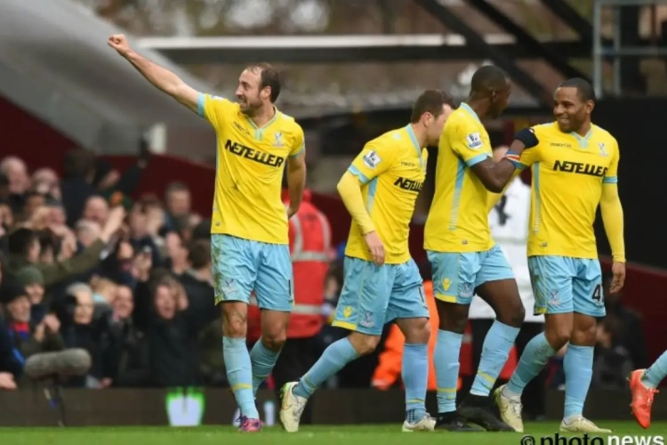 Un joli petit pont durant l'échauffement de Crystal Palace