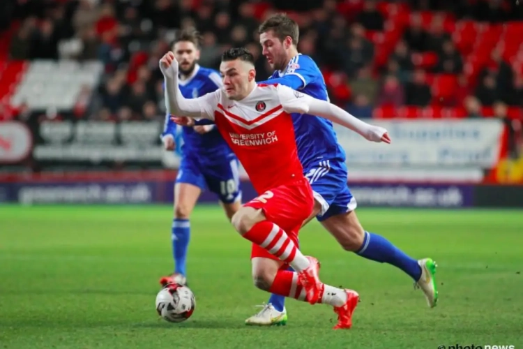 Encore un but pour Watt, Buyens marque aussi