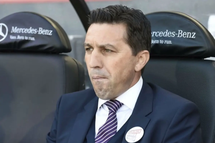 Hasi pointe son équipe du doigt: "Je l'ai déjà répété 15.000 fois"