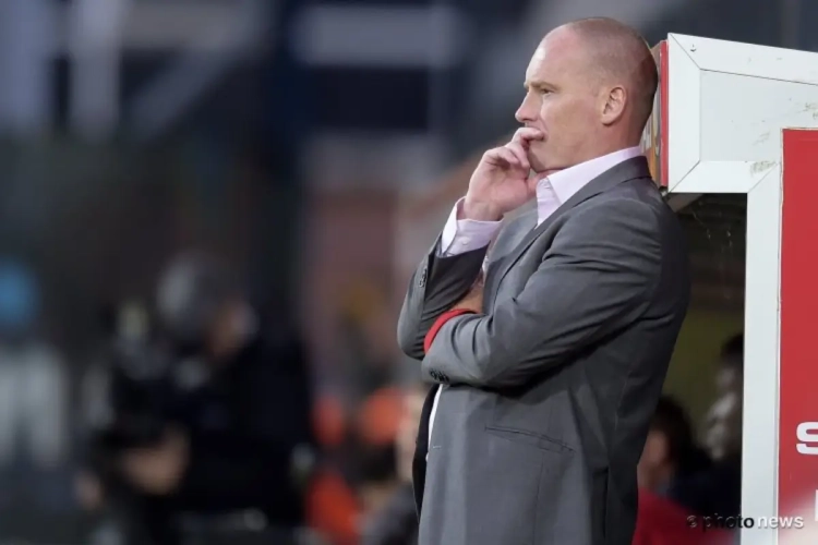 Les fans de l'Antwerp voient l'avenir en rose avec Vanderbiest