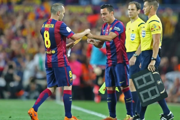 Iniesta fait chialer Xavi