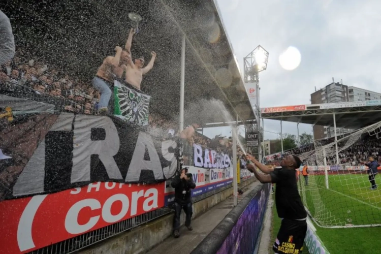 Charleroi va rénover son stade