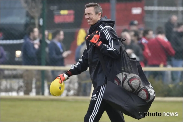Officiel !  Un autre membre du staff quitte le Sporting Lokeren