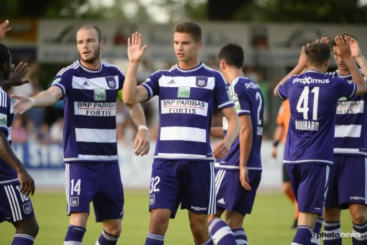 Un Anderlechtois successeur de John Terry à Chelsea ?