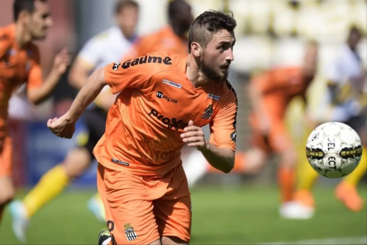 Le Sporting de Charleroi prolonge l'un de ses cadres de l'entrejeu