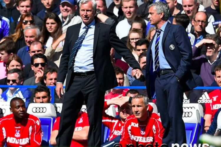 Etonnant : un coach anglais vient à la rescousse d'un club d'Eredivisie