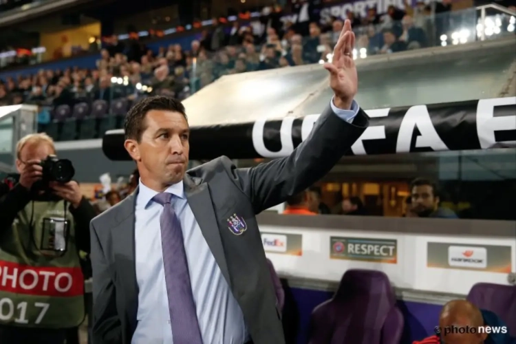 Les supporters anderlechtois réclament la tête de Besnik Hasi