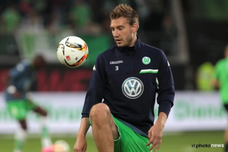 Nicklas Bendtner signe en Norvège