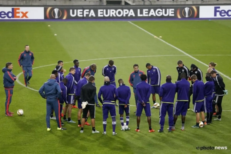 Hasi se méfie des regards indiscrets et a un plan pour les éviter