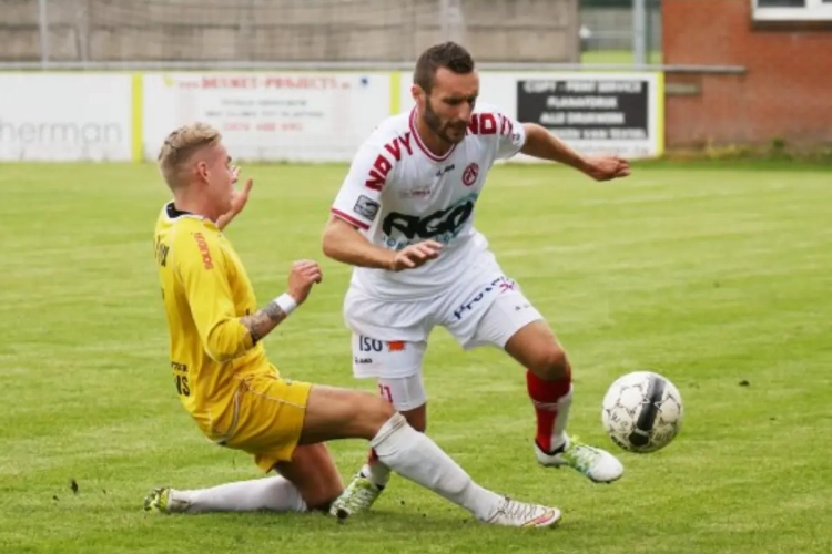 Courtrai s'impose largement en amical