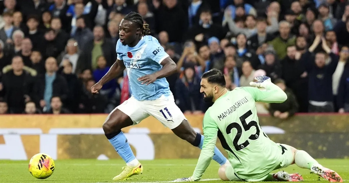 WALFOOT 🔵 Jérémy Doku, en feu, inscrit une merveille et Manchester City écrase Liverpool WALFOOT 🔵 Jérémy Doku, en feu, inscrit une merveille et Manchester City écrase Liverpool