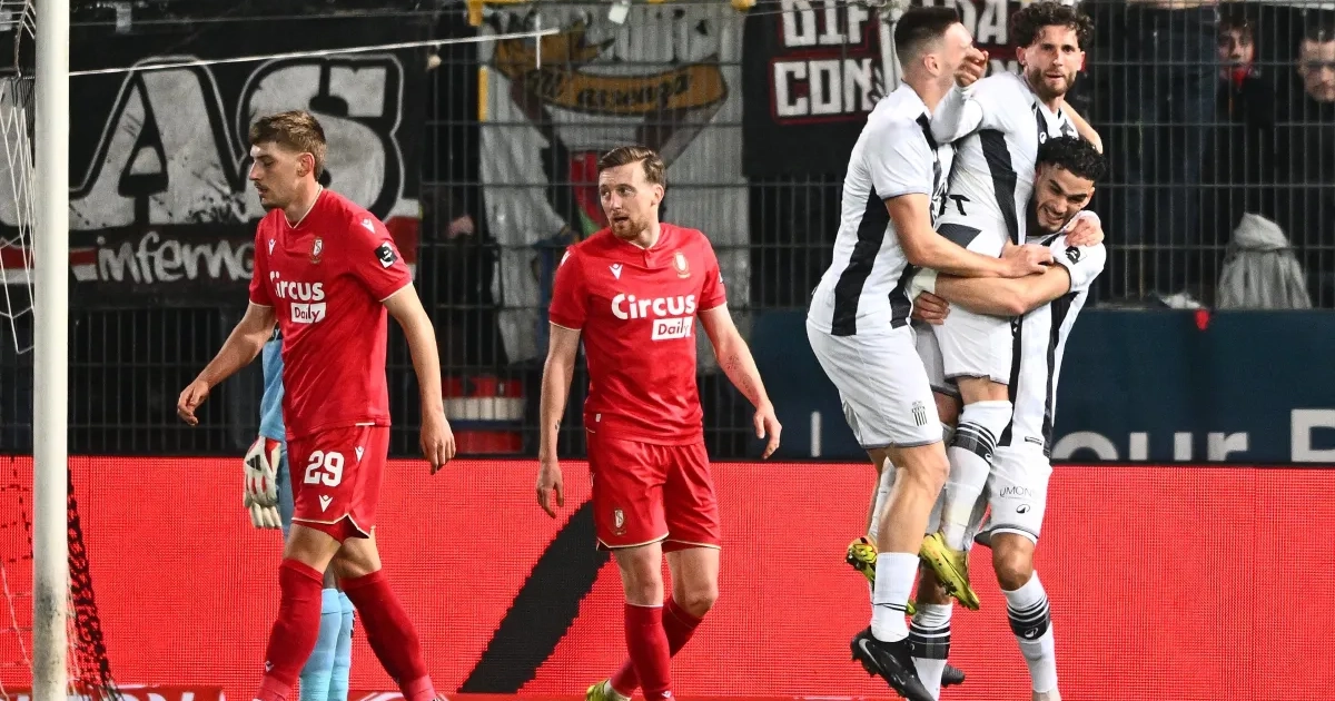 Lawrence à sauver, un entrejeu aux abois et une attaque médiocre : les notes du Standard à Charleroi