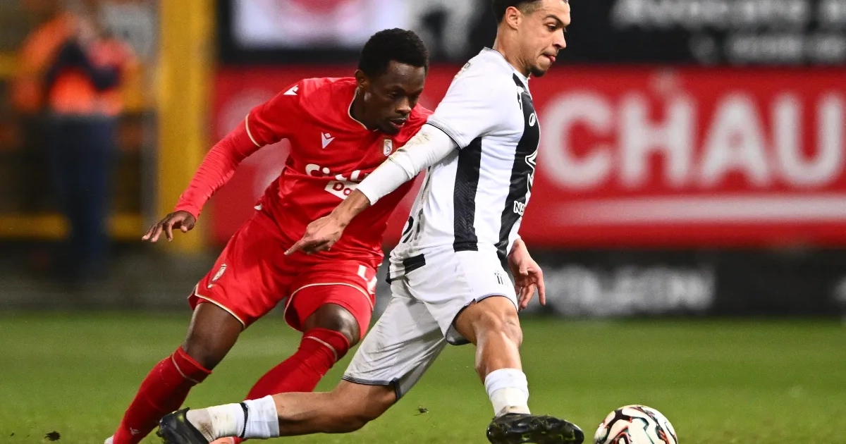 Pflücke fait tourner Mohr en bourrique, Khalifi taille patron : les notes de Charleroi contre le Standard