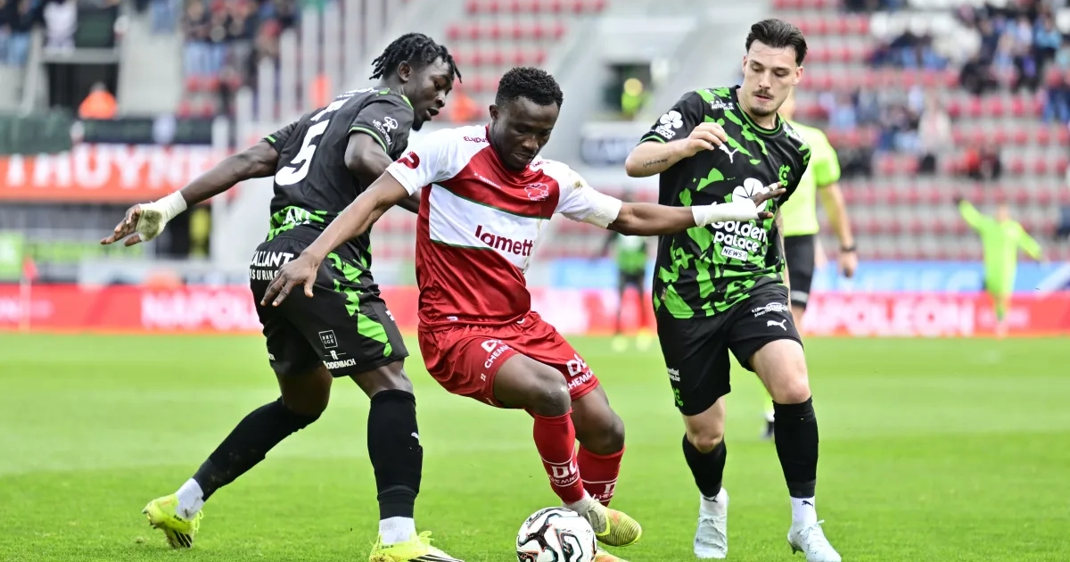 🎥 Le raté de l'année pour Opoku ? "Il donne tout, ça fait mal pour lui"