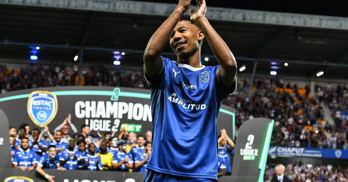 Un match avec le Maroc et Bounida : qui est Tawfik Bentayeb, le gros coup d'Anderlecht made in Sibierski ?