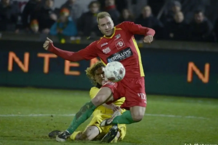 Ostende seul en tête grâce à un doublé de Depoître