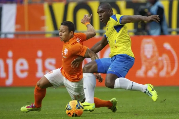 L'Equateur renvoie Castillo à la maison