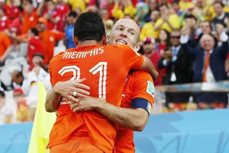 Arjen Robben, l'homme du premier tour: "Je me sens bien"