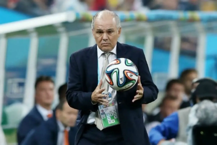 Alejandro Sabella: " On a tout donné pour l'Argentine "