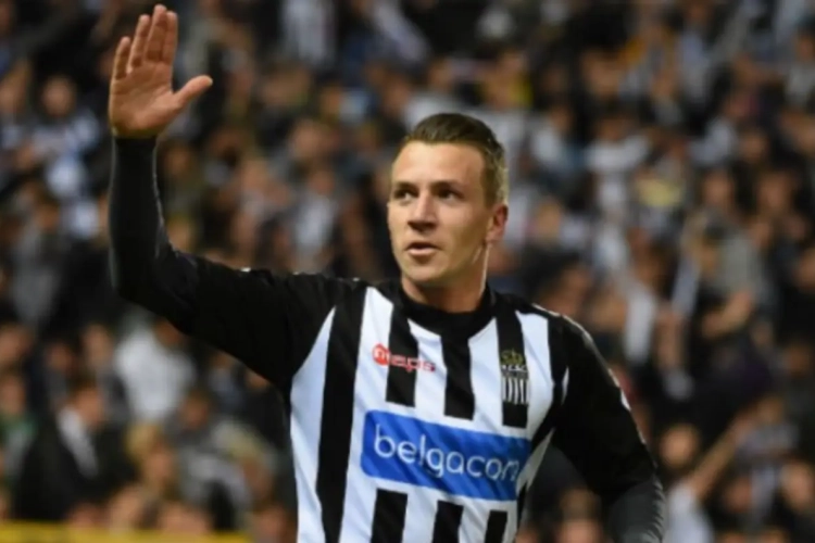 Charleroi prolonge un de ses cadres ! 