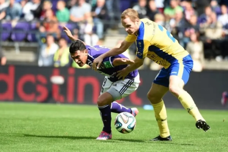 "Suarez a demandé pour être titulaire"