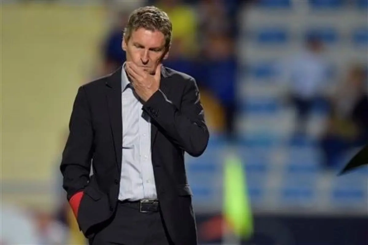 Naessens: "Même si Zulte descend, Dury restera en poste"