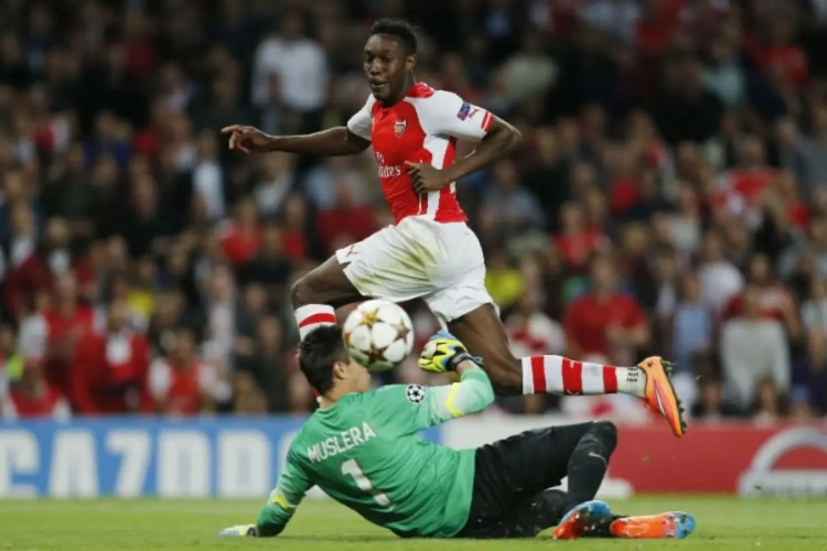 Welbeck enfin sur le retour, Wenger évoque les blessures de Wilshere et Cazorla
