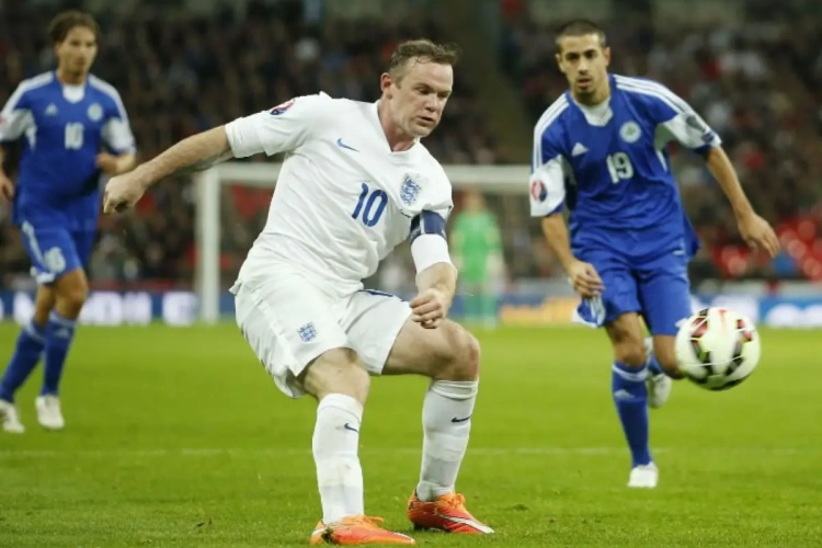 Cahill: "Rooney peut battre tous les records"